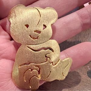 Vintage Goldtone Teddy Bear Pin Brooch Signed ULTRA CRAFT‎ 2”